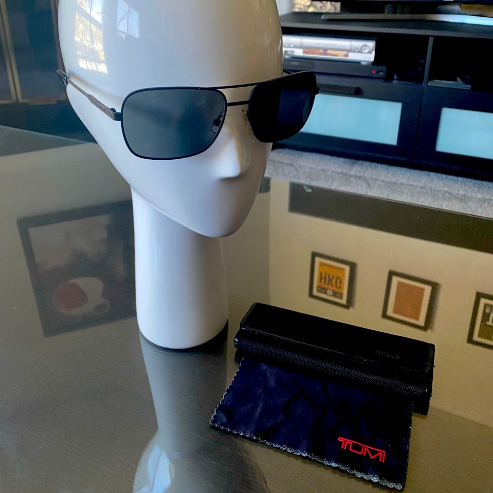 TUMI Capilano Polarized Sunglasses